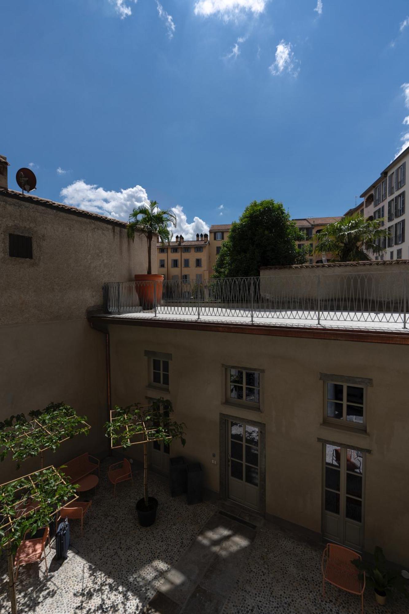 Rego Apartments - Boutique Aparthotel & Serenity Spa With Some Off-Site Apartments In The Heart Of Bergamo City Center Exterior photo
