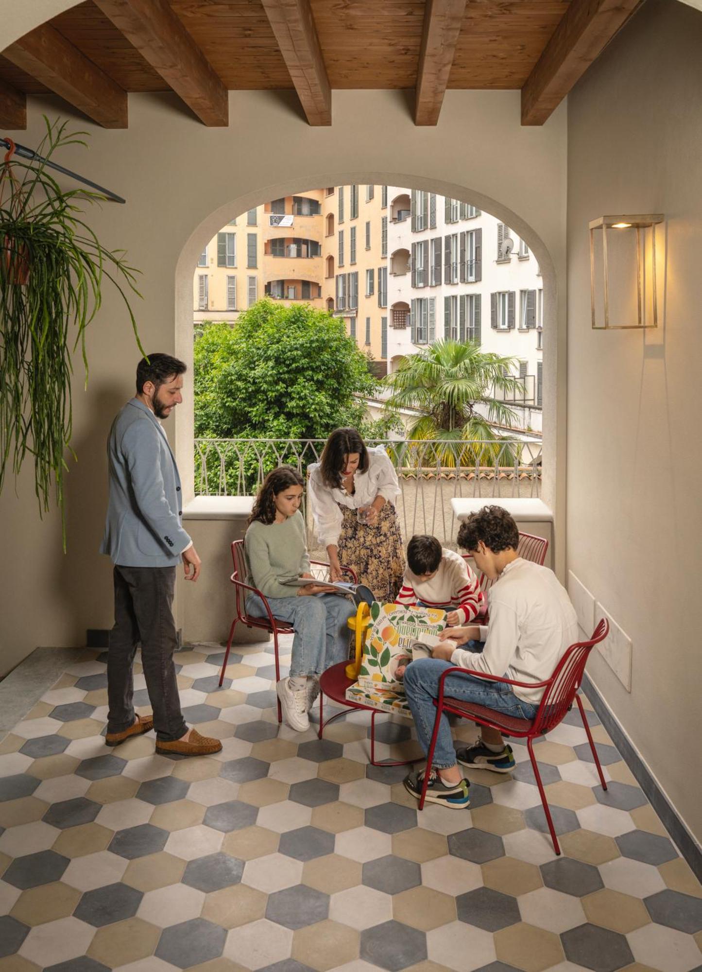 Rego Apartments - Boutique Aparthotel & Serenity Spa With Some Off-Site Apartments In The Heart Of Bergamo City Center Room photo